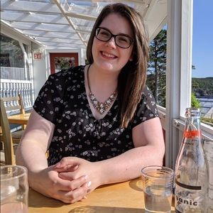 Meet your Posher, Alyssa